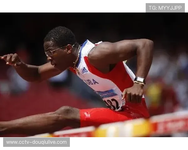 古巴跨栏选手抢跑,十年努力 古巴跨栏选手抢跑,十年努力