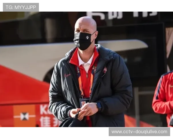 西甲冠军悬念陡增,巴萨与皇马积分差缩至1分 西甲冠军悬念陡增,巴萨与皇马积分差缩至1分